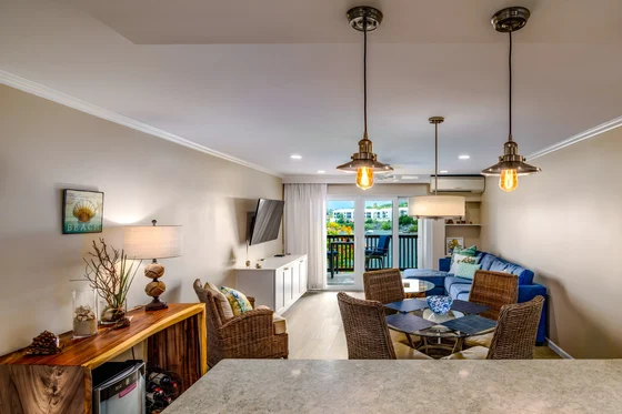 Living room - Image 2