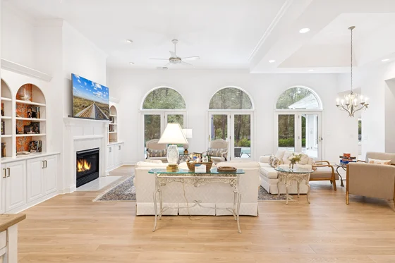 Living room - Image 5