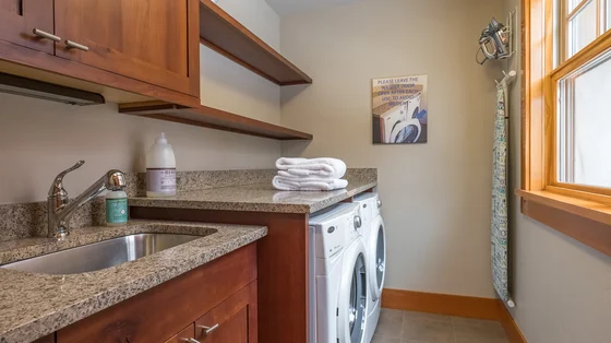 Laundry Room - Image 1