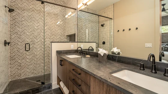 Ensuite Bathroom 2 - Image 1