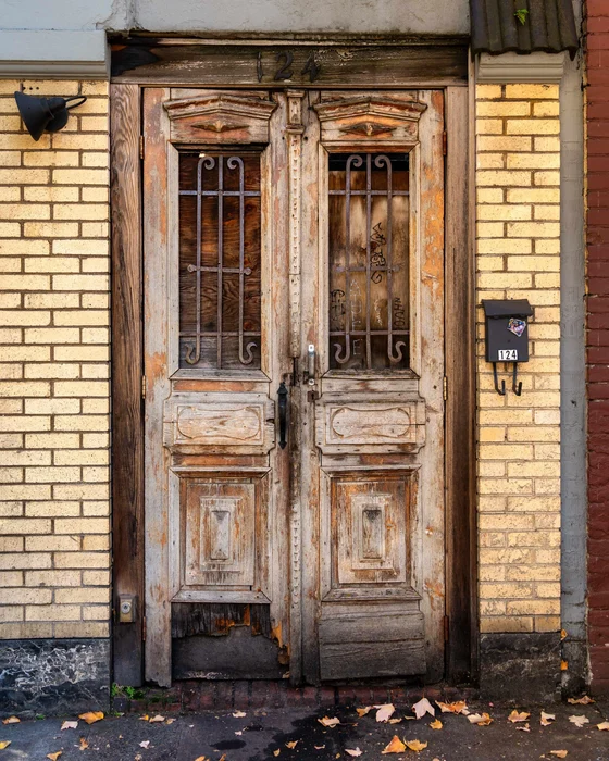 Cover photos - Image 6