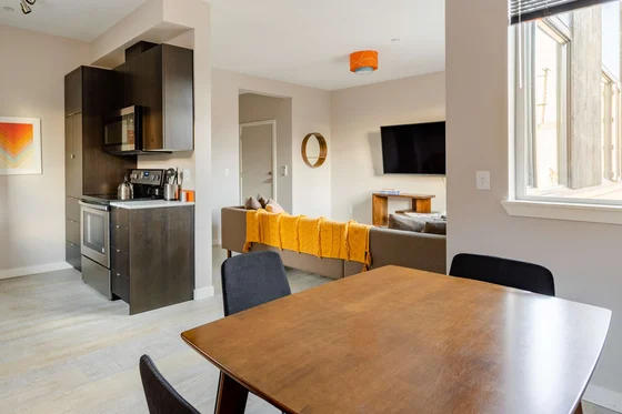 Cover photos - Image 6