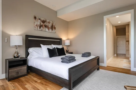 Cover photos - Image 1