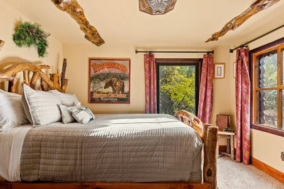 Cover photos - Image 1